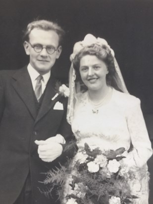 Marie and Hugh Weller wedding photo