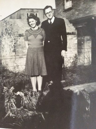 Mum and Dad April 1947