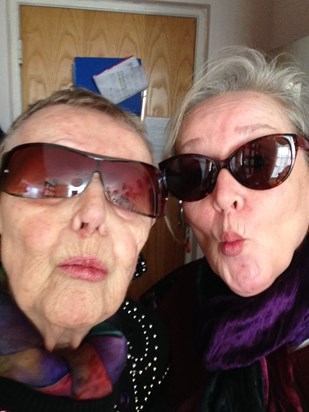 Mum & Ysabel at their selfie best