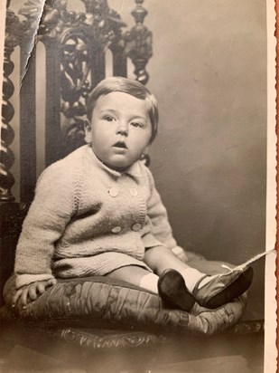 Tony in 1939, 7 months old