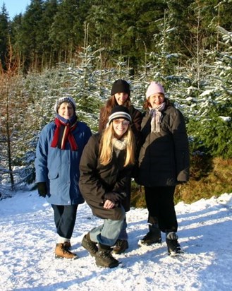 Gill, Anna, Sarah & Anne - Dec. 2004