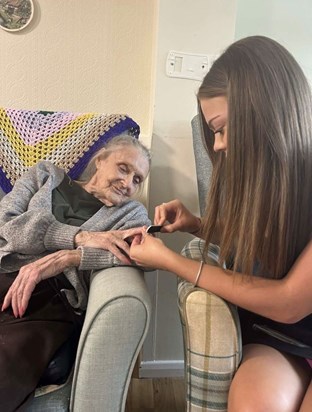 Nan with granddaughter ebony, she loved a pamper ❤️