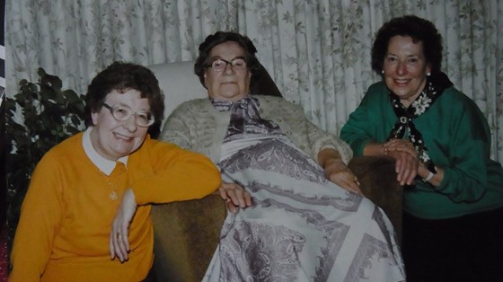 Joyce Edwards nee Bainbridge, Mrs Garbutt & June 1990