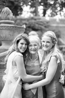 The Gooda Girls at Sally's wedding, September 2014 Xxxxxxxx