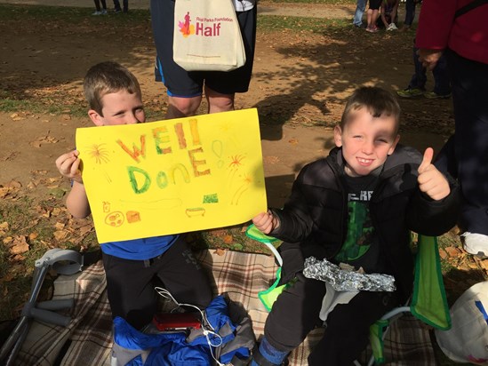 Ewan & Liam saying 'Well Done' to them all at the Royal Parks Half Marathon -Oct 2015