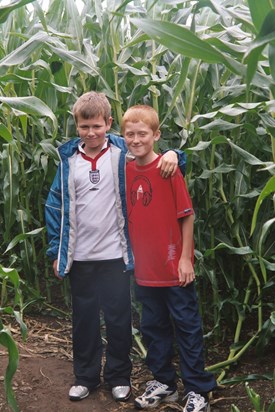 Jamie and Robbie aged about 10