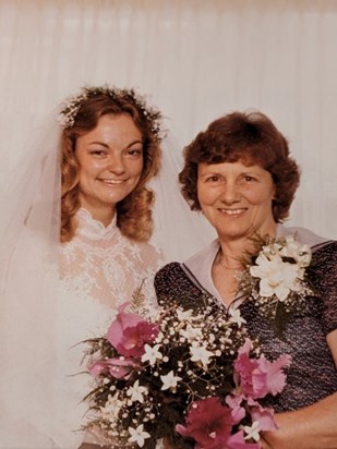 1982 Jeanne comes to Canada for Jane's wedding
