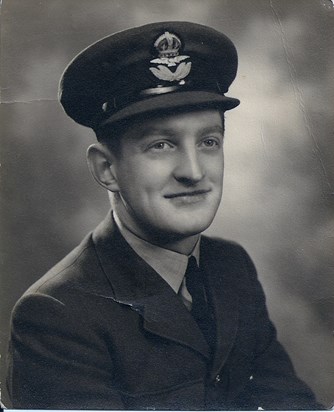 Joe Bangay RAF portrait