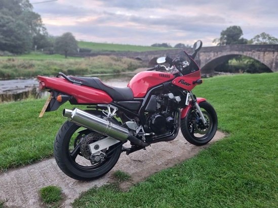 Darren's Fazer.  Edisford Bridge.  August 2022.  The fun we had tearing around on that bike!  Miss you.  Always will.  