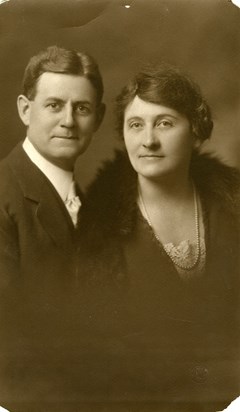 Kelly's parents, Bob and Albertine, on the day of their wedding