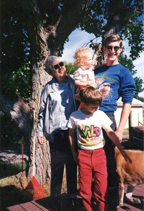 July1990- Klamath Falls: Betty,Brian,Peter and Elisabeth 