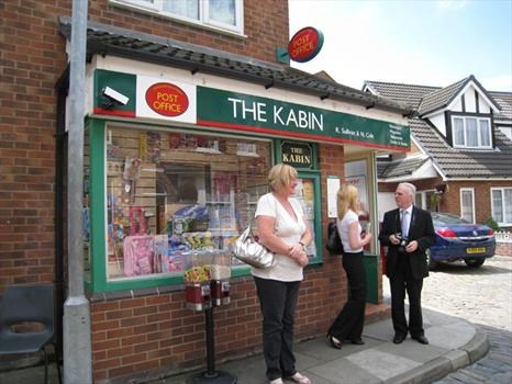 Outside The Kabin with Donna & Jackie Whyment
