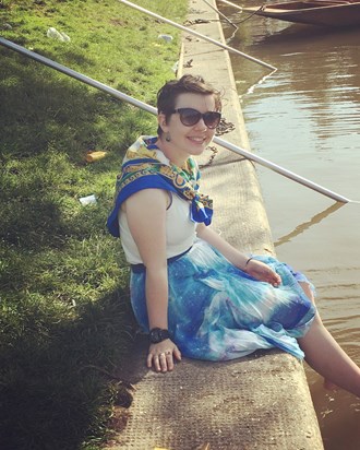 Relaxing by the Cam after helping her sister to move house. Still looking glam despite the very hot day.