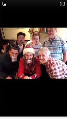 Funny faces at Christmas with The family ??