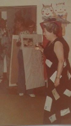 Isobel @ A&G 27th birthday celebration 1980