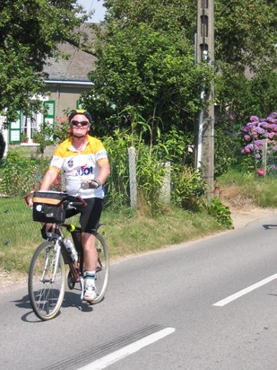 Paris to Hayling Charity Cycle Ride 2003