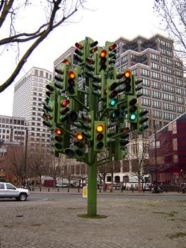 traffic lights at Canary Whalf