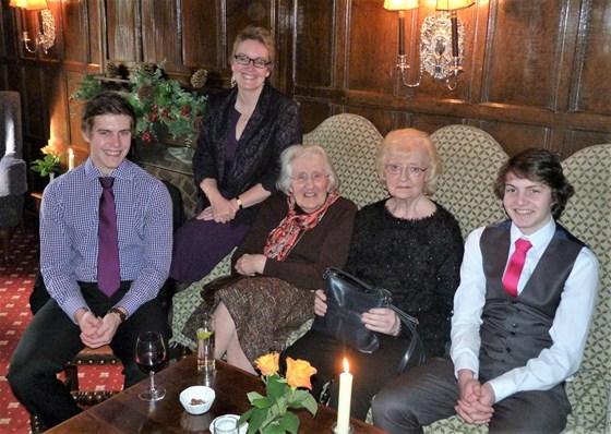 Heather, Patricia, Nicola, Byron and Marcus, Patricia's 80th, 2014