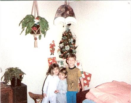 Destiny, David & Kayla Christmas at Grandma and Grandpa's 1990