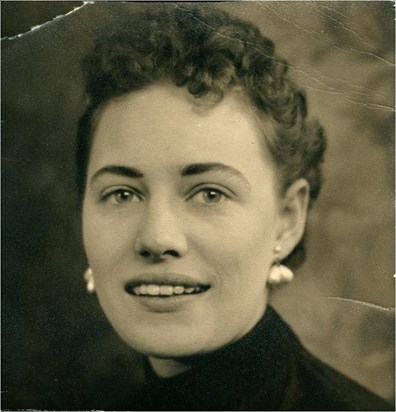 img 1950s 018 Mom at 18 1956