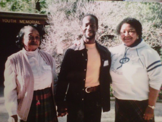 Aunt Willie B, Ron, & Aunt Henrietta
