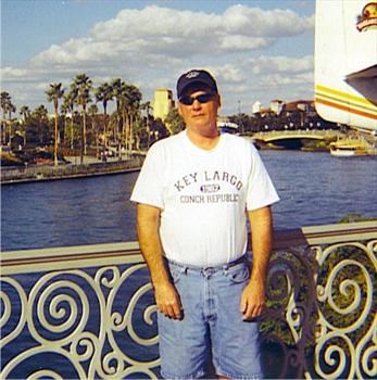 Dad in Keywest with mom
