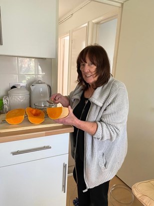 Start of lockdown 3/2020. Making soup with Amanda x