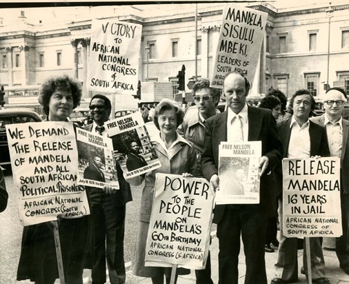 BobHughesAAMprotest (c)AAM 1978 Mandela 60th Birthday Protest