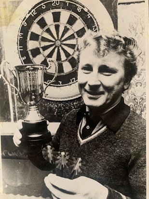 Darts Champion 