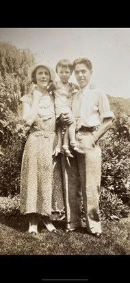 Little Tommy with his mum Lizzie and Dad Tom senior in New Jersey USA 1933