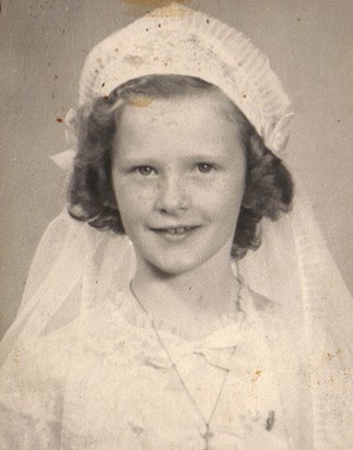 1944 Mom 1st Communion early 1940s3