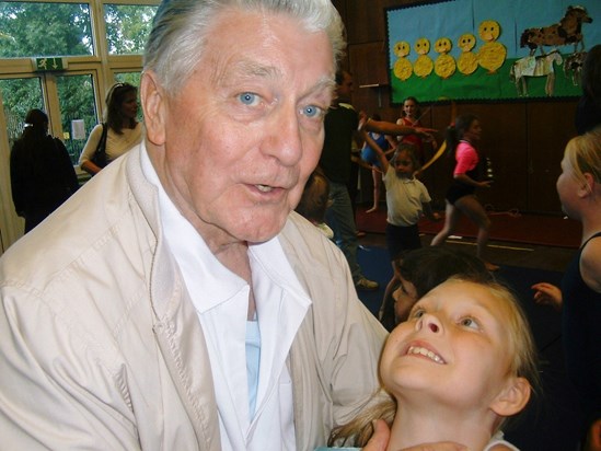 Tamsin adores her Pop (Gym display, Stivichale Primary School - 2008)