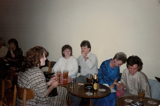 Sandra with her mum Margaret Pollitt, Alan Smith, Sharon Ryan and Linda Gleave (photo taken late 1980s / early 1990s)