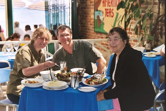 Aus 2004 "Doyles", gourmet eating, Aussie style.  Good suggestion, Ann. Andrew & Jean
