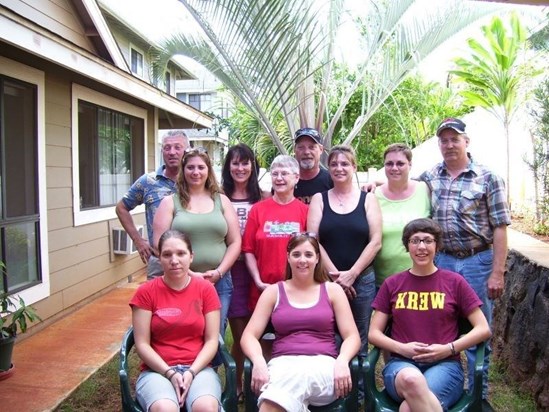 Hawaii 2007~ Louis, Rebekka, Tommy, Julie, Mike, Jenny, Grandma, Dixie, Laura, me (Jess), & Sarah