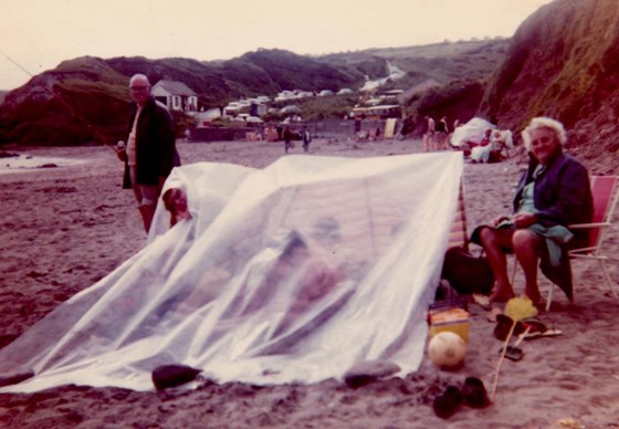 60s Summer Holiday in Britain