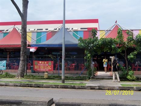 this food court is opposite my dad"s workplace but he dislike this place " not nice food"