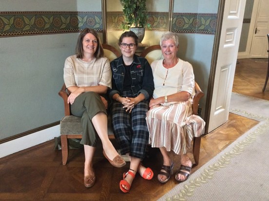 The 3 Ladies out for Afternoon Tea 