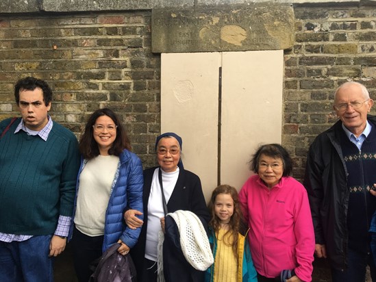 Elwyn and family at Greenwich 