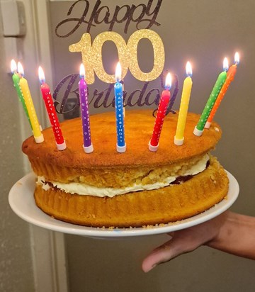 100th birthday cake, Nan loved Victoria sponge