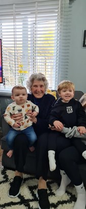 Agnes and her great grandsons 
