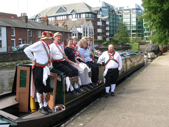  Day 9 of Kennet 50th Canal tour, Reading, the crew of the Forth