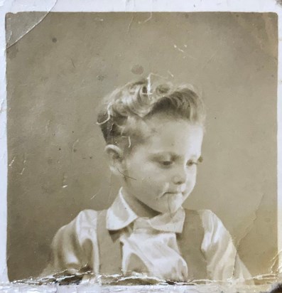 Young John 3 years old 1941