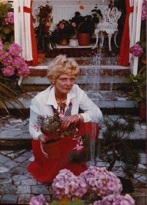 Mum loved the garden at their house in Failsworth, it was always full of flowers and happiness
