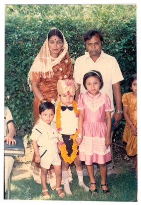 Amit with family