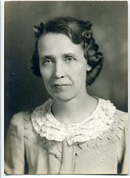 Mary Timmins Oldfield, Jo's mother