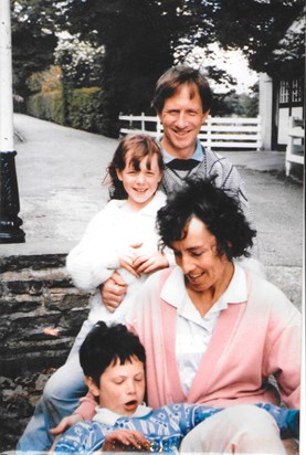 Michael, Sandra, Liz, James_Holcombe 1988