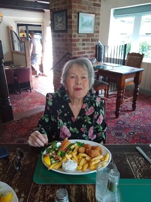 Mama and her favourite pub lunch, 2018