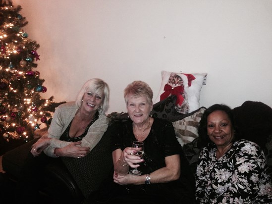 Mum with 2 of her sister in laws, more like sisters though ♥️