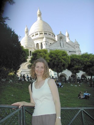 Thelma under the Sacre-Coeur, Paris